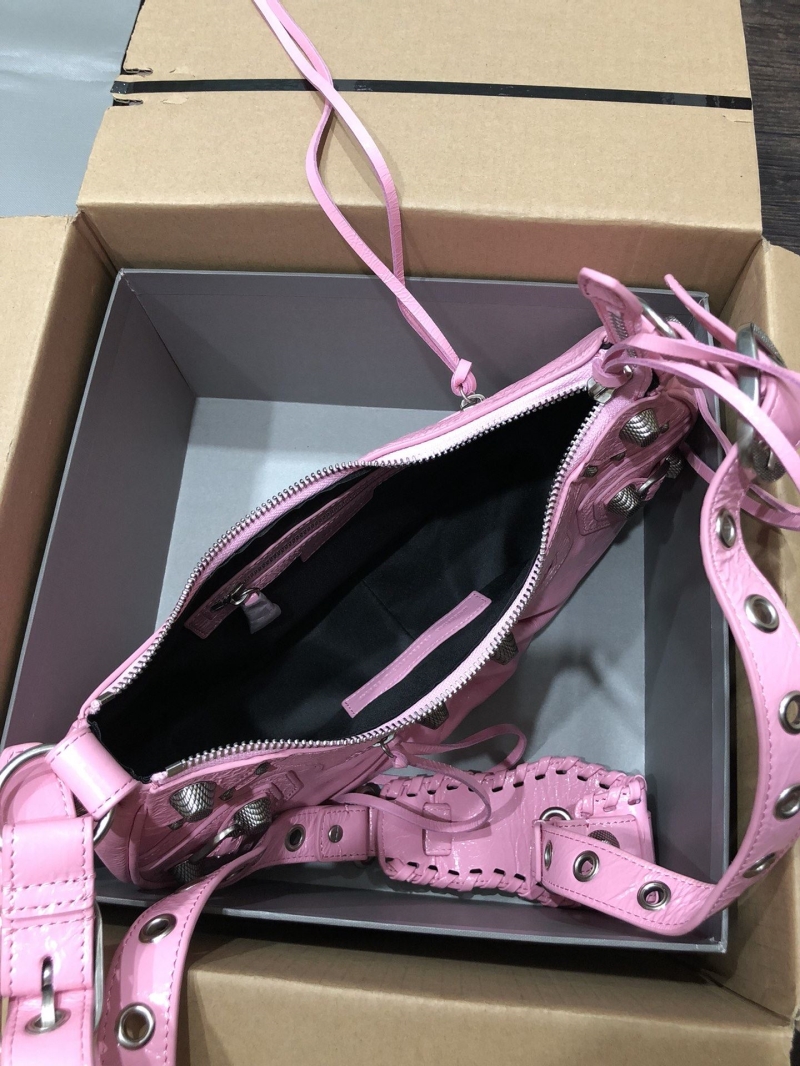 Ba1en*iaga le cagole bags